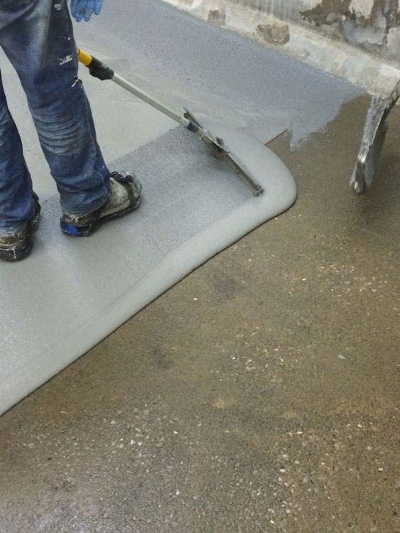 Cementitious coating