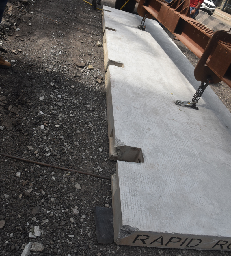 Laying-the-Precast-panels