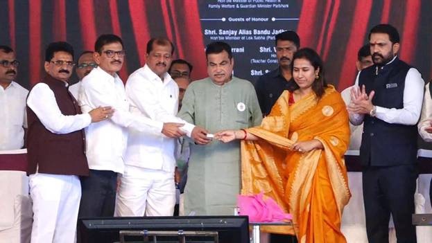 Gadkari inaugurates and lays foundation stones for Rs 3,670 cr highways