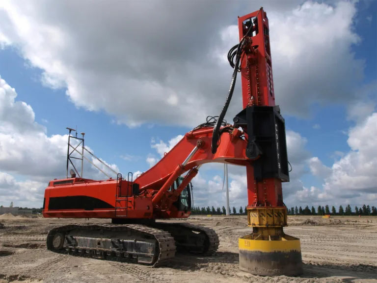 Addressing Challenges in Pile Driving With The Right Equipment