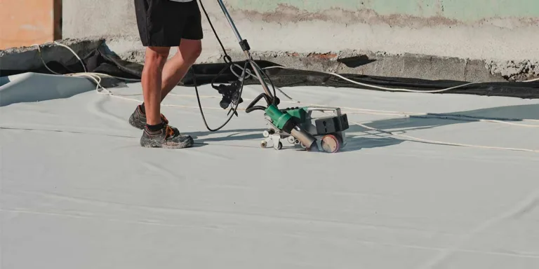 Different types of tools used for roof welding