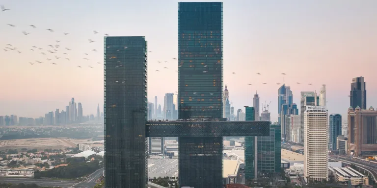 Construction of world’s longest cantilever completed in Dubai