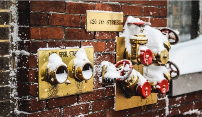 Decoding Trends: Predictions and Movements in Industrial Valve Use