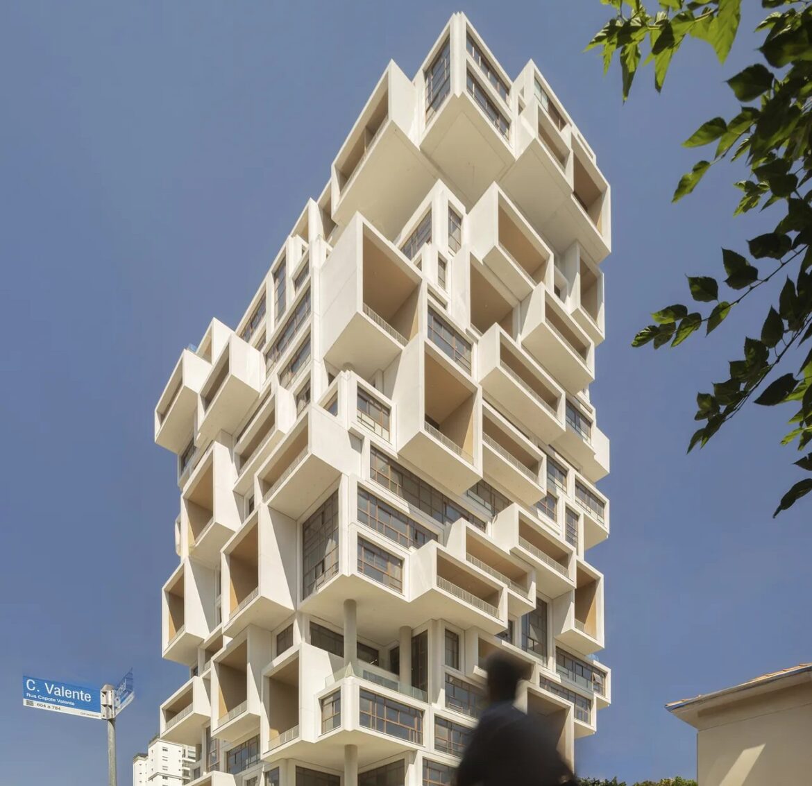 Valente Tower