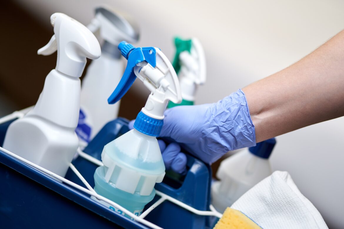 Wholesale Cleaning Supplies: How to Buy